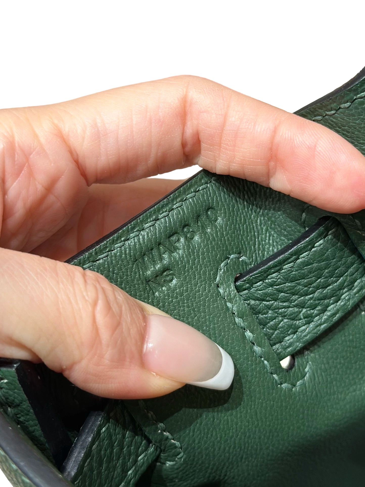 Kelly Togo – British Green | Palladium
