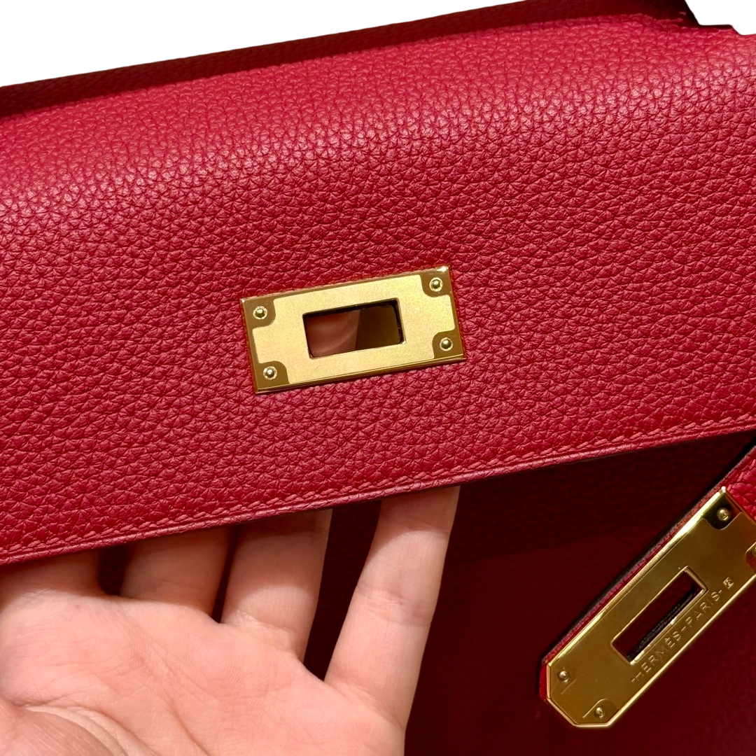 Kelly  Togo – Rouge Grenat | Gold-Plated