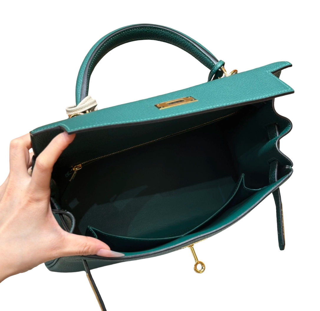 Kelly  Togo – Peacock Green | Gold-Plated