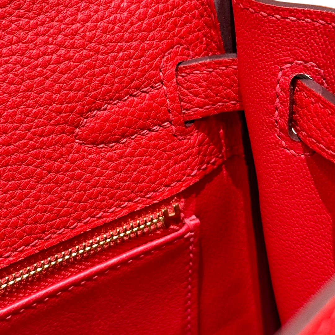 Kelly  Touch – Rouge Casaque | Gold-Plated